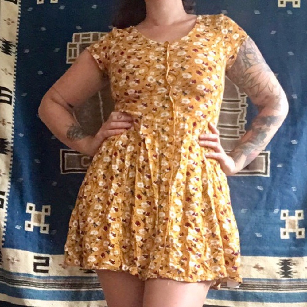 Small floral yellow dress